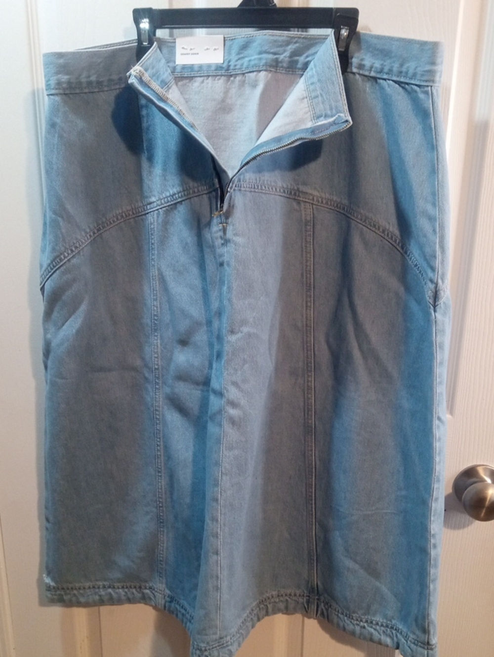 OLD NAVY DRAPEY DENIM SKIRT - Picture 7 of 10